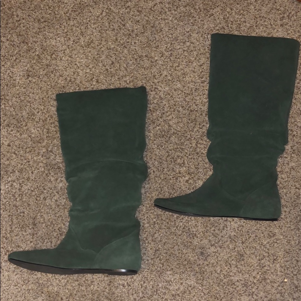 Steve Madden Olive Green Suede boots
